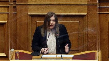 Μ. Συρεγγέλα: Η κυβέρνηση θα συγκρουστεί με τα δόγματα