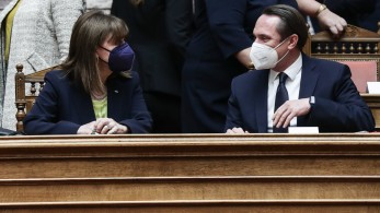 Σακελλαροπούλου για Ζελένσκι: Σήμερα είμαστε όλοι Ουκρανοί