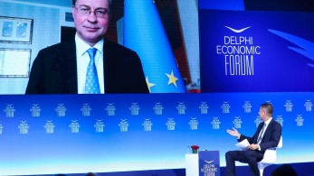 Β. Ντομπρόβσκις: Θετικές, παρά την κρίση, οι προοπτικές της ελληνικής οικονομίας