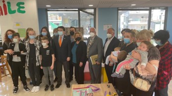 Αμερικανοί γερουσιαστές και Σ. Βούλτεψη στο “Χαμόγελο του Παιδιού” για τις γυναίκες και τα παιδιά της Ουκρανίας