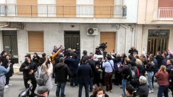 Νίκος Γ. Σακελλαρόπουλος: Οι τηλεοπτικοί Πουαρώ & ο όχλος των δικαστών της κλειδαρότρυπας