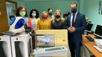 Το Μαξίμου έστειλε τεχνολογικό υλικό σε Κέντρο Ημερήσιας Φροντίδας στην Μυτιλήνη