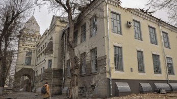 Εκρήξεις σε ουκρανικές πόλεις-Κατεστραμμένη κατά 70% η Τσερνίχιβ