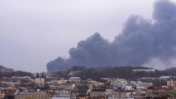 Εισβολή στην Ουκρανία: Τρεις ισχυρές εκρήξεις έγιναν στο Λβιβ