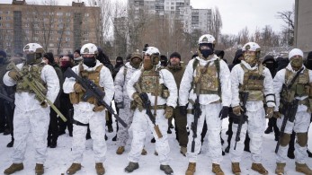 Εισβολή στην Ουκρανία: Έτοιμοι να πολεμήσουν άμεσα δηλώνουν οι μισοί Ουκρανοί 18 ως 55 ετών