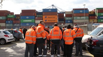 Λιμενεργάτης τραυματίστηκε στην COSCO