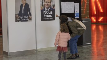 Νίκος Γ. Σακελλαρόπουλος: Ο Μακρόν, η Λεπέν κι ο άρτζι μπούρτζι και λουλάς… ΣΥΡΙΖΑ