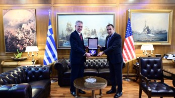 Συνάντηση Παναγιωτόπουλου με τον Αμερικανό Πρέσβη