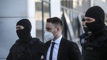 Ψύχραιμος,κυνικός στη 10ωρη απολογία του ο Μπάμπης Αναγνωστόπουλος