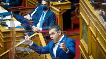 Εφιάλτης για τον Αλέξη οι συζητήσεις στην Βουλή