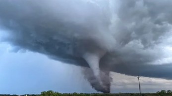 Νεκροί φοιτητές μετά από… καταδίωξη ανεμοστρόβιλου στις ΗΠΑ