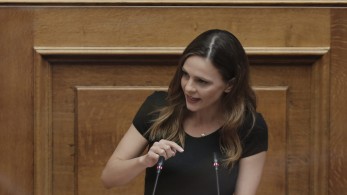 Εκλογές 2023 - «Αδιόρθωτη» και η Αχτσιόγλου- Ζητούσε να περιμένουμε επίσημα αποτελέσματα στις 20 μονάδες διαφορά