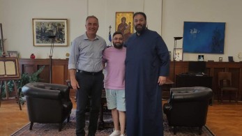 Το μήνυμα ενός νεαρού Ρομά που συγκίνησε τον Καλαφάτη