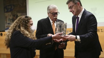 Μπουρλά: Ευλογήθηκα να πάρω πάρα πολλές διακρίσεις για το εμβόλιο