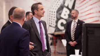 Δημοσκόπηση Opinion Poll για το tomanifesto: «Δαγκωτό» Μητσοτάκης – Υπεροχή του πρωθυπουργού σε όλα τα ποιοτικά στοιχεία