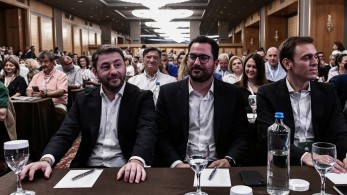 ΠΑΣΟΚ: Πρώτος στο νέο Πολιτικό Συμβούλιο ο στενός συνεργάτης του Ανδρουλάκη