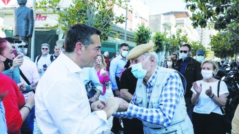 Τα γεγονότα είναι ξεροκέφαλα Τα γεγονότα είναι ξεροκέφαλα