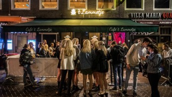 Κορωνοϊός: 3.708 νέα κρούσματα, 16 νεκροί και 159 διασωληνωμένοι