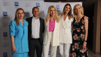 Φωτεινή Αραμπατζή: «Σήμερα αυτή είναι η Συμφωνία μας: μαζί θα δυναμώνουμε η μία την άλλη, γιατί ΜΑΖΙ είμαστε ΠΙΟ ΔΥΝΑΤΕΣ!»