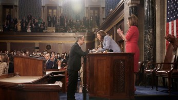 Οι ΗΠΑ έφεραν διψήφιο προβάδισμα