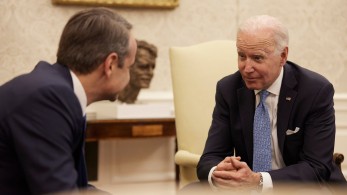 Associated Press: Έπαινοι Μπάιντεν στην Ελλάδα για τον ηγετικό ρόλο στον πόλεμο της Ουκρανίας