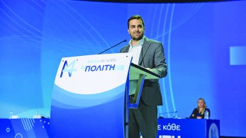 ONNEΔ-Ο Ορφέας Γεωργίου μιλά στο tomanifesto: «Θέλω να κοιτάμε τους νέους στα μάτια»