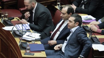 Σπίρτζης: «Να μη δίνουμε την εικόνα σκόρπιου καφενείου - Το να παίρνεις άδεια για να βγεις στα ΜΜΕ είναι σταλινικό»