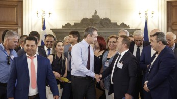 Μητσοτάκης προς δημάρχους μικρών νησιών: Νέες επιχορηγήσεις για έργα ,εκτός των 500 εκατ. ευρώ που σας έχουν εγκριθεί
