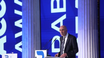 Μπρατάκος: Επιτάχυνση της ανάπτυξης είναι η βιώσιμη λύση για τον πληθωρισμό