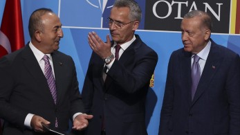 Σύνοδος ΝΑΤΟ: Τι γράφει ο τουρκικός Τύπος για το “ναι” Ερντογάν σε Φινλανδία-Σουηδία