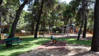 Δήμος Αθηναίων: Ανοίγουν οι παιδικές εξοχές – Δωρεάν μεταφορά των παιδιών – Τα 7 σημεία συγκέντρωσης