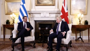 Μητσοτάκης: Τηλεφωνική επικοινωνία με Τζόνσον -Τι συζήτησαν