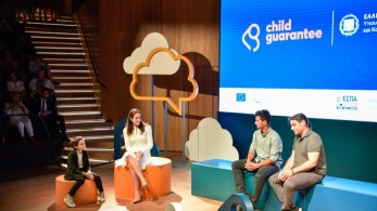 Μιχαηλίδου: Ενίσχυση της αναδοχής και της υιοθεσίας με στόχο την αποϊδρυματοποίηση