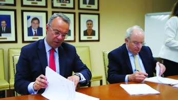 Επεσαν οι υπογραφές για το καζίνο Ελληνικού