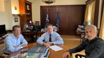 Συνάντηση Πέτσα με Μώραλη για το Μουσικό Γυμνάσιο-Λύκειο Πειραιά