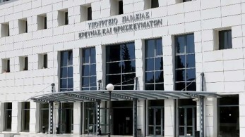 ΥΠΑΙΘ: Αύξηση ειδικοτήτων Ι.Ε.Κ. και θέσεων στο Παράλληλο Μηχανογραφικό