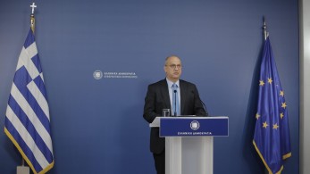 Οικονόμου: “Χρυσό” στην Ελλάδα για τη στήριξη στους πολίτες