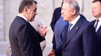 Μια συνάντηση με την γλώσσα του σώματος να αποκαλύπτει το διάλογο (video)