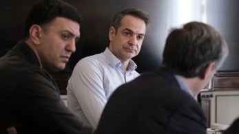 Σύσκεψη στο Μαξίμου: Επιπλέον μέτρα και αποτίμηση της κατάστασης