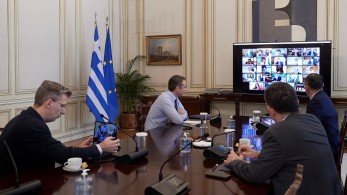 Υπουργικό Συμβούλιο: Προσλήψεις, μέτρα και το «ευχαριστώ» στους Eλληνες