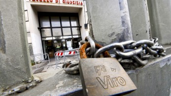 Η Ιταλία σε πανικό: Νέα μέτρα για τον κορωνοϊό, “κόκκινη ζώνη” η Λομβαρδία