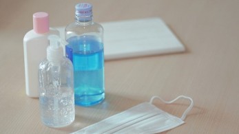 «Καμπάνα» 50.000 σε εταιρία αντισηπτικών για αισχροκέρδεια