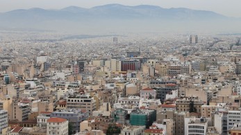 Αναστολή δόσεων Κατσέλη: Εκτός ρυθμίσεων δημόσιοι υπάλληλοι, άνεργοι, συνταξιούχοι