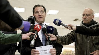 Άδωνις: Αύριο τα νέα μέτρα στήριξης εργαζομένων και επιχειρήσεων (vid)