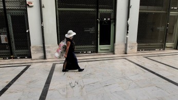 Κλείνουν τα εμπορικά, τέλος ο δακτύλιος, καραντίνα για ταξιδιώτες (vid)