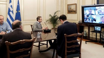 Αναδιοργάνωση δυνάμεων και ενίσχυση του φράχτη στον Έβρο (pics & vid)