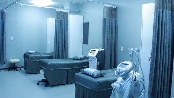 Κορωνοϊός: Σε κρίσιμη κατάσταση τρεις ασθενείς – Οι δύο στην Πάτρα