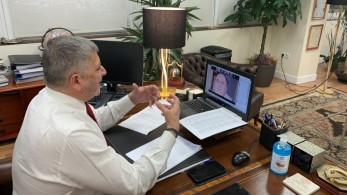 Κορωνοϊός: Τηλεδιάσκεψη Πατούλη με εντεταλμένους και περιφερειακούς συμβούλους