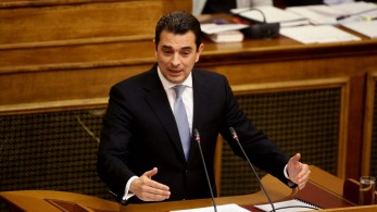 Κορωνοϊός: Σε κατ’ οίκον περιορισμό ο Κώστας Σκρέκας