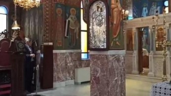 Ψάλτης στη Θεία Λειτουργία της Σταυροπροσκυνήσεως ο Τσιόδρας (vid)